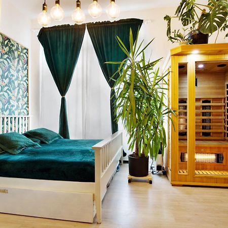 Green Garden Decin Bagian luar foto